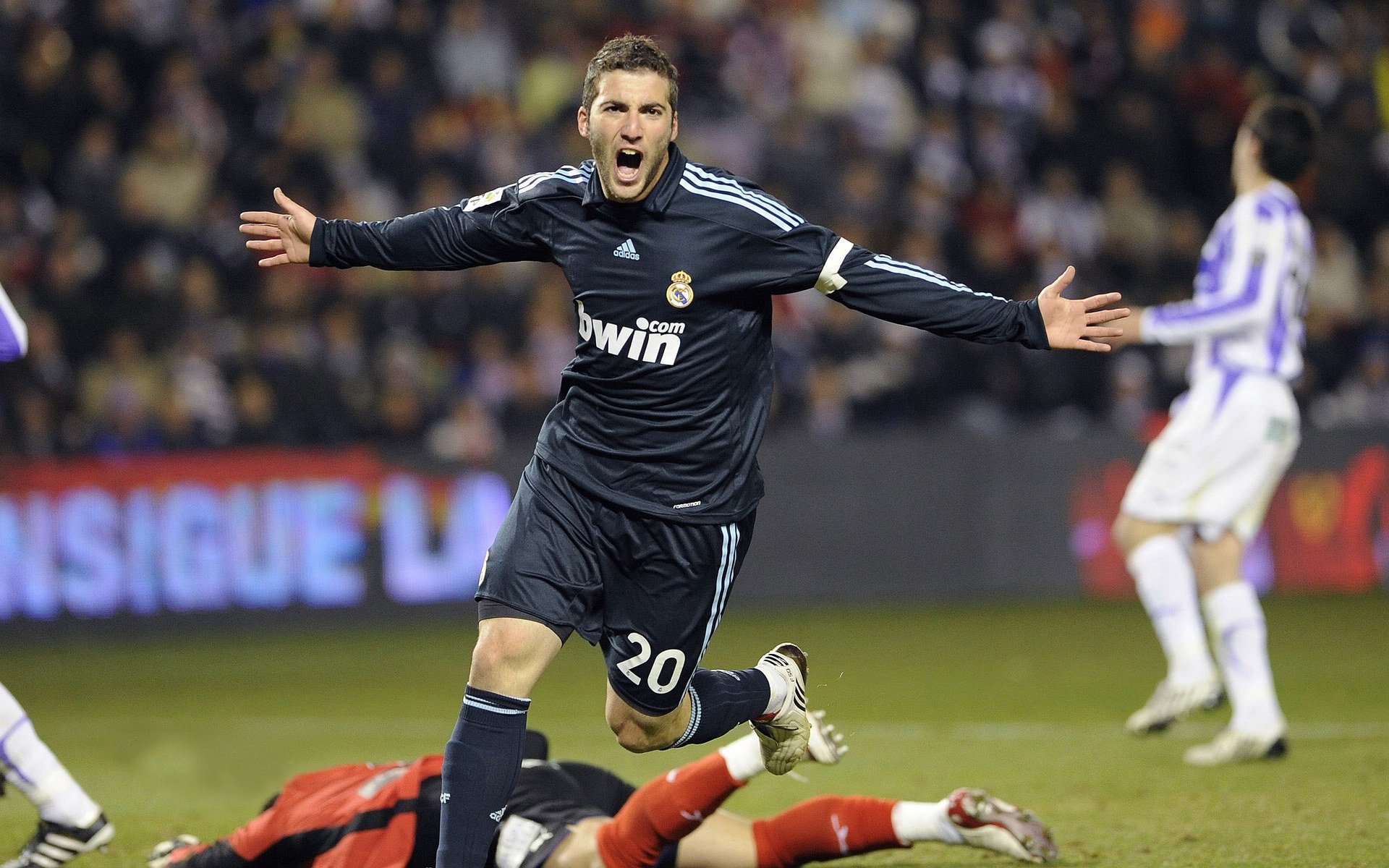 拼尽全力书写中国篮球荣耀