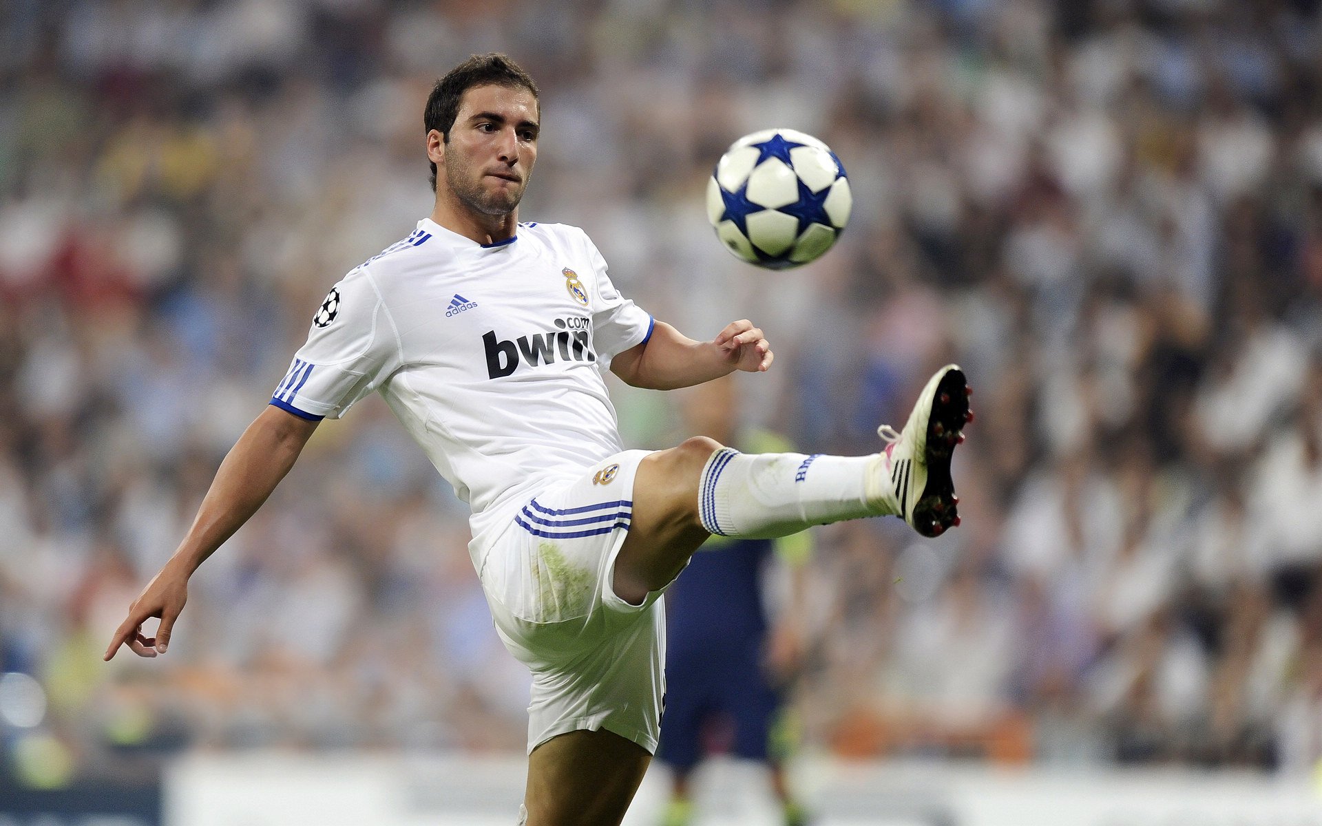 曼城在欧冠赛场继续保持不败,福登再次进球,经历心碎一周后 曼城需要在今夜的欧冠力挽狂澜